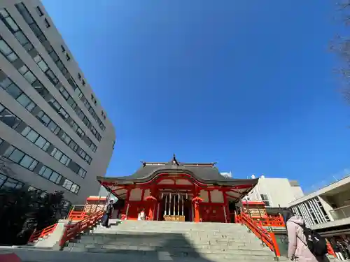 花園神社の本殿・本堂