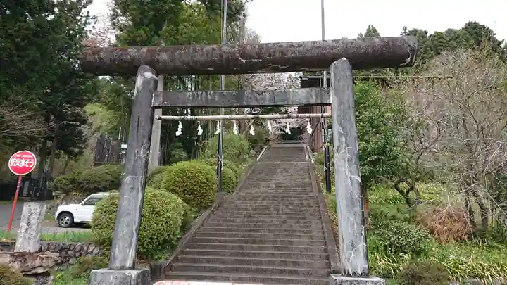 青渭神社里宮の鳥居