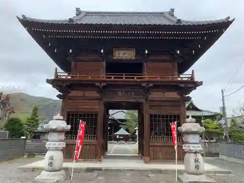 遠妙寺の山門・神門