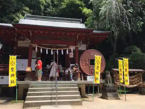 聖神社の本殿