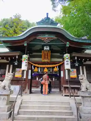 挙母神社の山門・神門