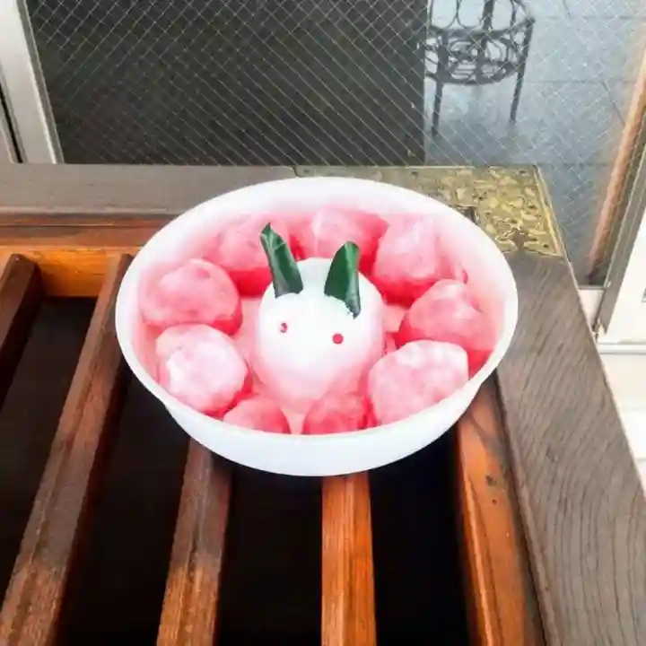 彌彦神社 (伊夜日子神社)の像