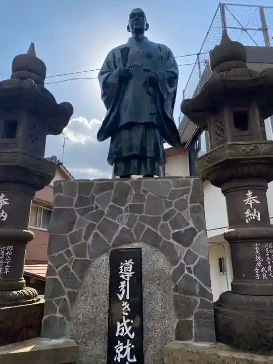 黒隅寺の像