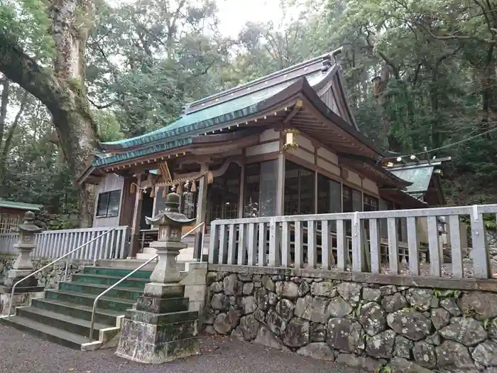 長島神社の本殿