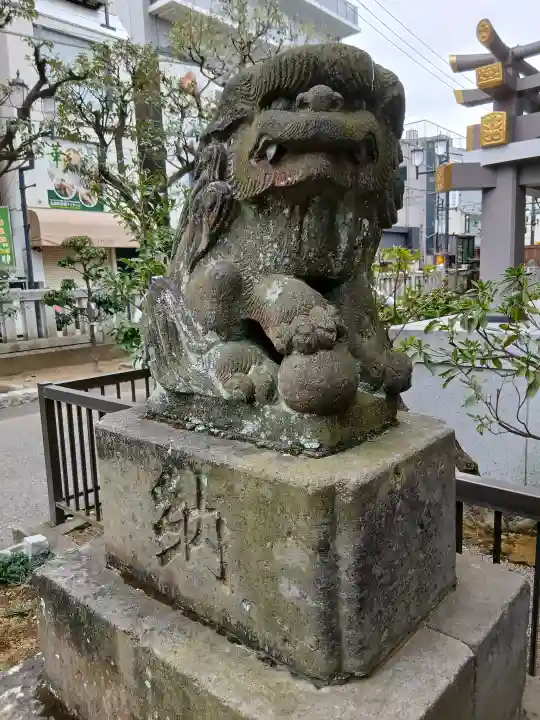 柏神社の{uncategorized: "未分類", other: "その他", undefined: "問題あり", building: "その他建物", grave: "お墓", sacred_gate: "鳥居", guardian: "狛犬", statue: "像", buddha: "仏像", history: "歴史", nature: "自然", garden: "庭園", animal: "動物", pagoda: "塔", temizu: "手水舎", mountain_gate: "山門・神門", sanctuary: "本殿・本堂", subordinate: "末社・摂社", art: "芸術", scenery: "景色", jizo: "地蔵", ema: "絵馬", goshuin: "御朱印", omikuji: "おみくじ", items: "授与品その他", amulet: "お守り", goshuincho: "御朱印帳", eats: "食事", festival: "お祭り", votive_dance: "神楽", shichigosan: "七五三参", wedding: "結婚式", experience: "体験その他", initially: "初詣", around: "周辺", anti_infection: "感染症対策"}
