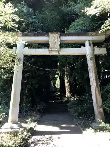 三郎神社の鳥居