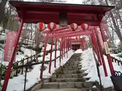 草津穴守稲荷神社の鳥居