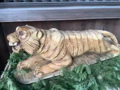 若宮八幡社の像