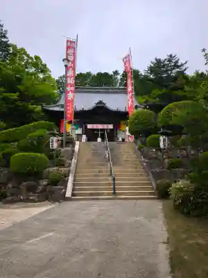 栴檀寺(世田薬師)の{uncategorized: "未分類", other: "その他", undefined: "問題あり", building: "その他建物", grave: "お墓", sacred_gate: "鳥居", guardian: "狛犬", statue: "像", buddha: "仏像", history: "歴史", nature: "自然", garden: "庭園", animal: "動物", pagoda: "塔", temizu: "手水舎", mountain_gate: "山門・神門", sanctuary: "本殿・本堂", subordinate: "末社・摂社", art: "芸術", scenery: "景色", jizo: "地蔵", ema: "絵馬", goshuin: "御朱印", omikuji: "おみくじ", items: "授与品その他", amulet: "お守り", goshuincho: "御朱印帳", eats: "食事", festival: "お祭り", votive_dance: "神楽", shichigosan: "七五三参", wedding: "結婚式", experience: "体験その他", initially: "初詣", around: "周辺", anti_infection: "感染症対策"}