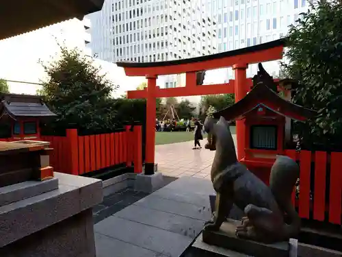 稲荷大明神の狛犬