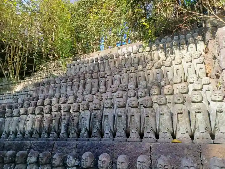 長谷寺の{uncategorized: "未分類", other: "その他", undefined: "問題あり", building: "その他建物", grave: "お墓", sacred_gate: "鳥居", guardian: "狛犬", statue: "像", buddha: "仏像", history: "歴史", nature: "自然", garden: "庭園", animal: "動物", pagoda: "塔", temizu: "手水舎", mountain_gate: "山門・神門", sanctuary: "本殿・本堂", subordinate: "末社・摂社", art: "芸術", scenery: "景色", jizo: "地蔵", ema: "絵馬", goshuin: "御朱印", omikuji: "おみくじ", items: "授与品その他", amulet: "お守り", goshuincho: "御朱印帳", eats: "食事", festival: "お祭り", votive_dance: "神楽", shichigosan: "七五三参", wedding: "結婚式", experience: "体験その他", initially: "初詣", around: "周辺", anti_infection: "感染症対策"}