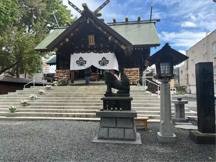 札幌諏訪神社の狛犬
