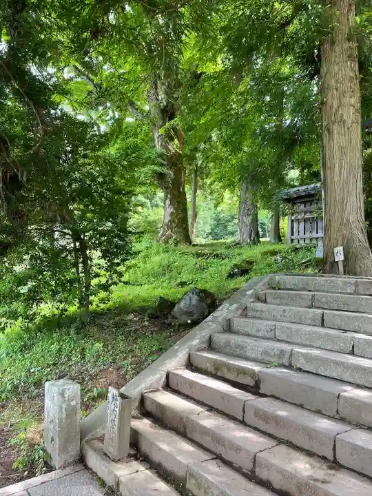 諏訪大社上社前宮のその他建物