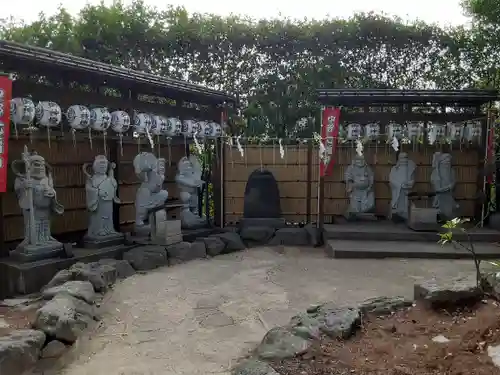 中野沼袋氷川神社の像