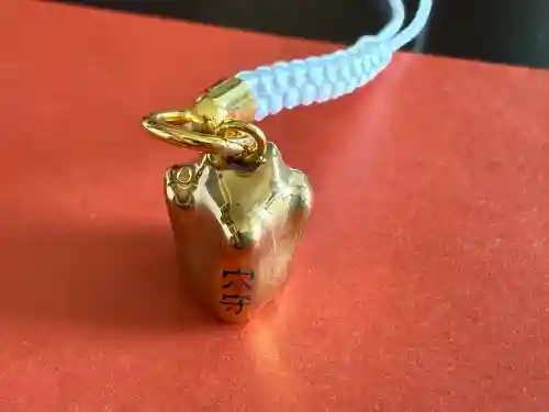 東京羽田 穴守稲荷神社の{uncategorized: "未分類", other: "その他", undefined: "問題あり", building: "その他建物", grave: "お墓", sacred_gate: "鳥居", guardian: "狛犬", statue: "像", buddha: "仏像", history: "歴史", nature: "自然", garden: "庭園", animal: "動物", pagoda: "塔", temizu: "手水舎", mountain_gate: "山門・神門", sanctuary: "本殿・本堂", subordinate: "末社・摂社", art: "芸術", scenery: "景色", jizo: "地蔵", ema: "絵馬", goshuin: "御朱印", omikuji: "おみくじ", items: "授与品その他", amulet: "お守り", goshuincho: "御朱印帳", eats: "食事", festival: "お祭り", votive_dance: "神楽", shichigosan: "七五三参", wedding: "結婚式", experience: "体験その他", initially: "初詣", around: "周辺", anti_infection: "感染症対策"}