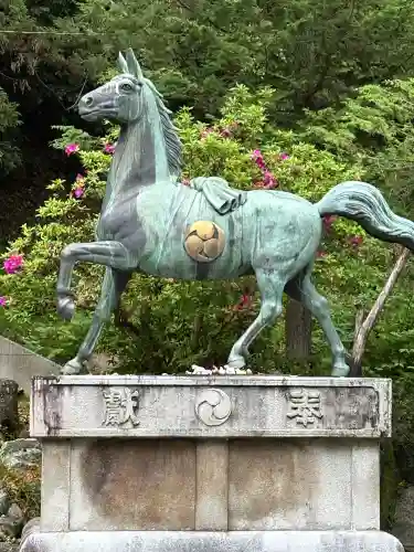 新神社の{uncategorized: "未分類", other: "その他", undefined: "問題あり", building: "その他建物", grave: "お墓", sacred_gate: "鳥居", guardian: "狛犬", statue: "像", buddha: "仏像", history: "歴史", nature: "自然", garden: "庭園", animal: "動物", pagoda: "塔", temizu: "手水舎", mountain_gate: "山門・神門", sanctuary: "本殿・本堂", subordinate: "末社・摂社", art: "芸術", scenery: "景色", jizo: "地蔵", ema: "絵馬", goshuin: "御朱印", omikuji: "おみくじ", items: "授与品その他", amulet: "お守り", goshuincho: "御朱印帳", eats: "食事", festival: "お祭り", votive_dance: "神楽", shichigosan: "七五三参", wedding: "結婚式", experience: "体験その他", initially: "初詣", around: "周辺", anti_infection: "感染症対策"}