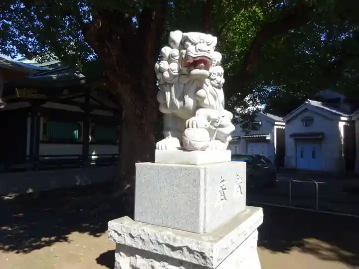 穴八幡宮の狛犬