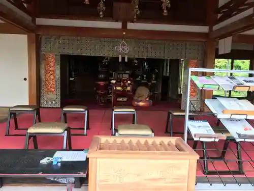 龍済寺の本殿・本堂