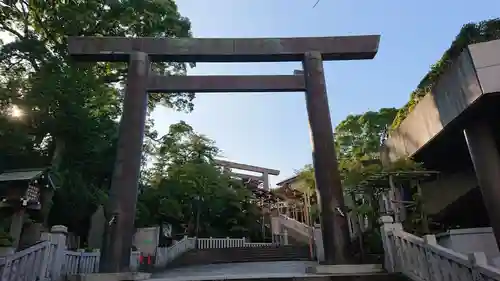 伊勢山皇大神宮の鳥居