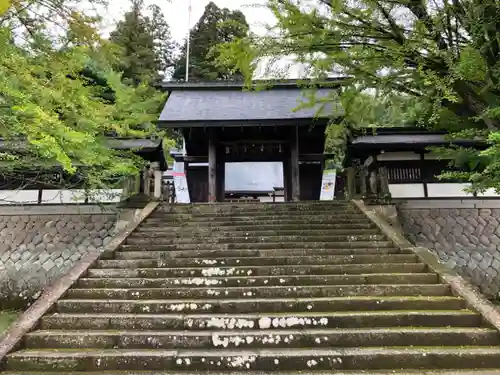飛驒護國神社の山門・神門