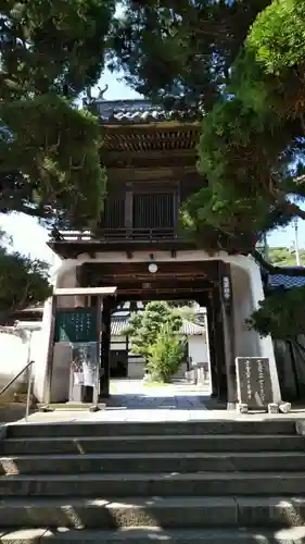 天寧寺の山門