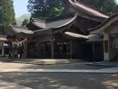 白山比咩神社の本殿