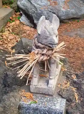 薬師神社の狛犬