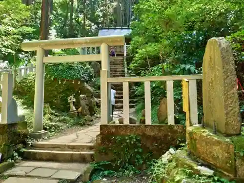 御岩神社の鳥居