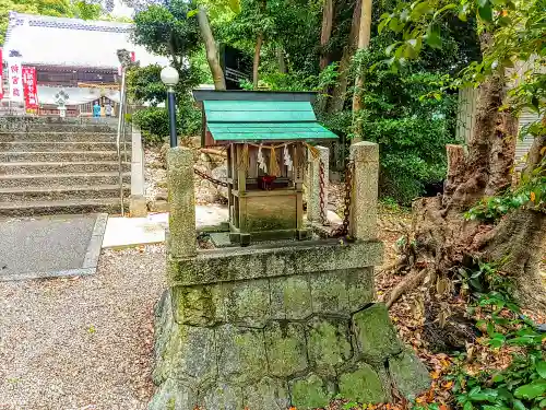 諏訪神社の末社・摂社