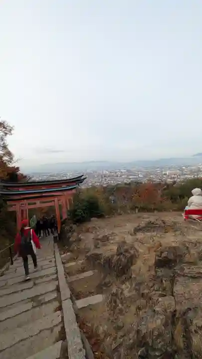 伏見稲荷大社 御膳谷奉拝所(京都府)