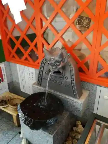 下野大師華蔵寺の手水舎