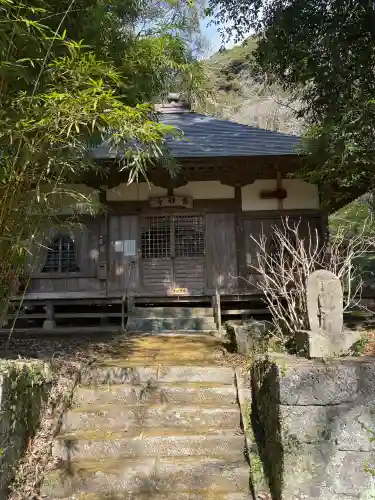 南禅寺の{uncategorized: "未分類", other: "その他", undefined: "問題あり", building: "その他建物", grave: "お墓", sacred_gate: "鳥居", guardian: "狛犬", statue: "像", buddha: "仏像", history: "歴史", nature: "自然", garden: "庭園", animal: "動物", pagoda: "塔", temizu: "手水舎", mountain_gate: "山門・神門", sanctuary: "本殿・本堂", subordinate: "末社・摂社", art: "芸術", scenery: "景色", jizo: "地蔵", ema: "絵馬", goshuin: "御朱印", omikuji: "おみくじ", items: "授与品その他", amulet: "お守り", goshuincho: "御朱印帳", eats: "食事", festival: "お祭り", votive_dance: "神楽", shichigosan: "七五三参", wedding: "結婚式", experience: "体験その他", initially: "初詣", around: "周辺", anti_infection: "感染症対策"}