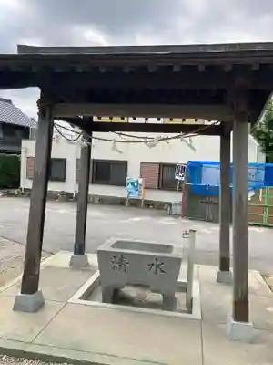 神明社　(鎌谷町北屋敷)の手水舎