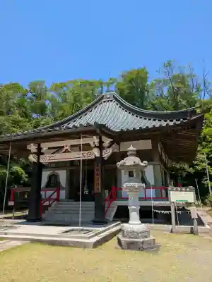 清滝寺の{uncategorized: "未分類", other: "その他", undefined: "問題あり", building: "その他建物", grave: "お墓", sacred_gate: "鳥居", guardian: "狛犬", statue: "像", buddha: "仏像", history: "歴史", nature: "自然", garden: "庭園", animal: "動物", pagoda: "塔", temizu: "手水舎", mountain_gate: "山門・神門", sanctuary: "本殿・本堂", subordinate: "末社・摂社", art: "芸術", scenery: "景色", jizo: "地蔵", ema: "絵馬", goshuin: "御朱印", omikuji: "おみくじ", items: "授与品その他", amulet: "お守り", goshuincho: "御朱印帳", eats: "食事", festival: "お祭り", votive_dance: "神楽", shichigosan: "七五三参", wedding: "結婚式", experience: "体験その他", initially: "初詣", around: "周辺", anti_infection: "感染症対策"}