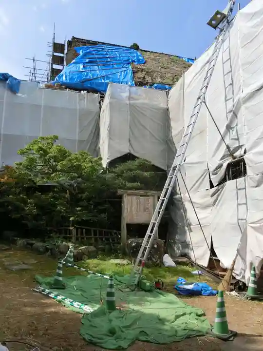 阿岸本誓寺(石川県)