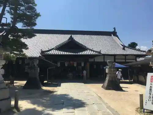 大願寺の本殿