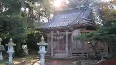 諏訪神社の本殿