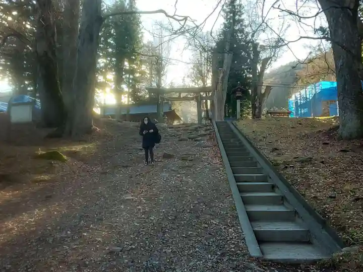 諏訪大社上社前宮(長野県)