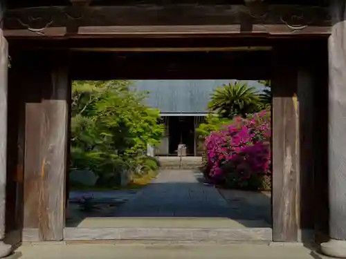 伊勢の国 四天王寺の山門