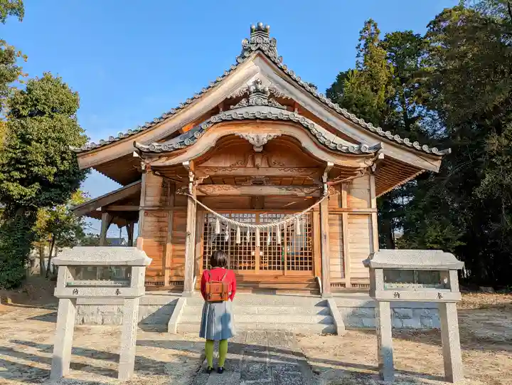 白山神社の本殿・本堂
