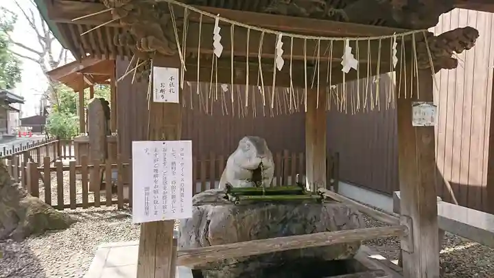 調神社の手水舎