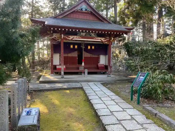 成相寺の{uncategorized: "未分類", other: "その他", undefined: "問題あり", building: "その他建物", grave: "お墓", sacred_gate: "鳥居", guardian: "狛犬", statue: "像", buddha: "仏像", history: "歴史", nature: "自然", garden: "庭園", animal: "動物", pagoda: "塔", temizu: "手水舎", mountain_gate: "山門・神門", sanctuary: "本殿・本堂", subordinate: "末社・摂社", art: "芸術", scenery: "景色", jizo: "地蔵", ema: "絵馬", goshuin: "御朱印", omikuji: "おみくじ", items: "授与品その他", amulet: "お守り", goshuincho: "御朱印帳", eats: "食事", festival: "お祭り", votive_dance: "神楽", shichigosan: "七五三参", wedding: "結婚式", experience: "体験その他", initially: "初詣", around: "周辺", anti_infection: "感染症対策"}