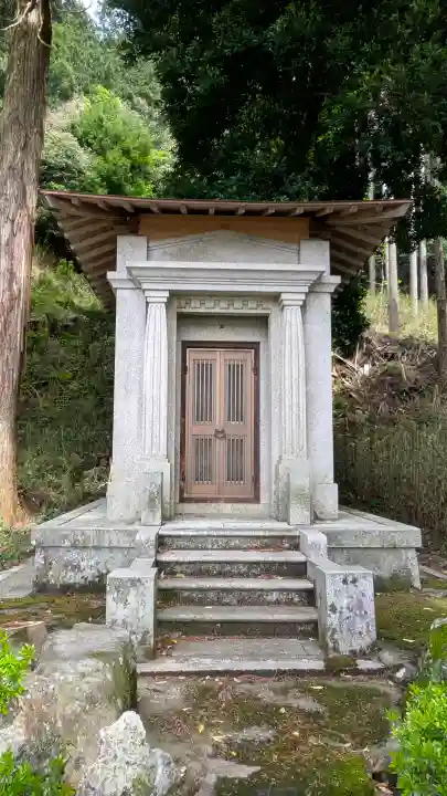 一ノ宮神社の{uncategorized: "未分類", other: "その他", undefined: "問題あり", building: "その他建物", grave: "お墓", sacred_gate: "鳥居", guardian: "狛犬", statue: "像", buddha: "仏像", history: "歴史", nature: "自然", garden: "庭園", animal: "動物", pagoda: "塔", temizu: "手水舎", mountain_gate: "山門・神門", sanctuary: "本殿・本堂", subordinate: "末社・摂社", art: "芸術", scenery: "景色", jizo: "地蔵", ema: "絵馬", goshuin: "御朱印", omikuji: "おみくじ", items: "授与品その他", amulet: "お守り", goshuincho: "御朱印帳", eats: "食事", festival: "お祭り", votive_dance: "神楽", shichigosan: "七五三参", wedding: "結婚式", experience: "体験その他", initially: "初詣", around: "周辺", anti_infection: "感染症対策"}