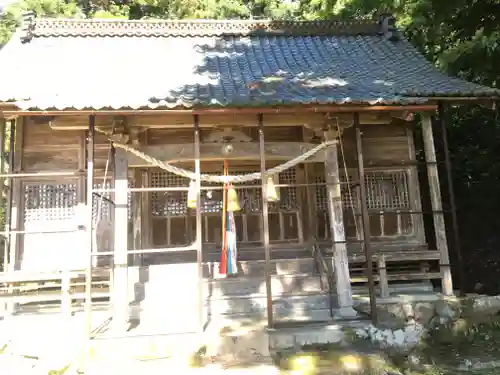 岩瀬神社の本殿・本堂