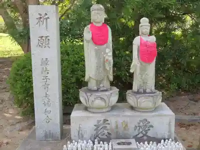 桜ヶ池池宮神社の地蔵