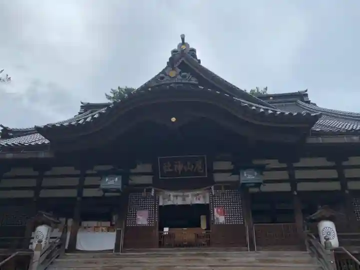 尾山神社の本殿・本堂