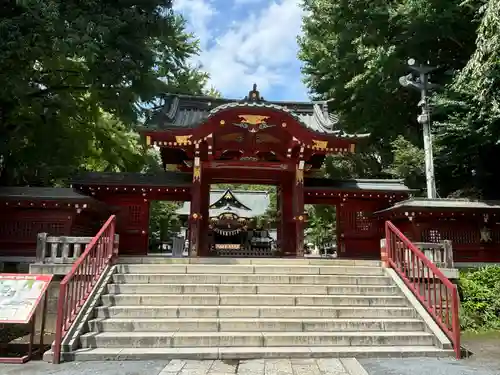 秩父神社の山門・神門