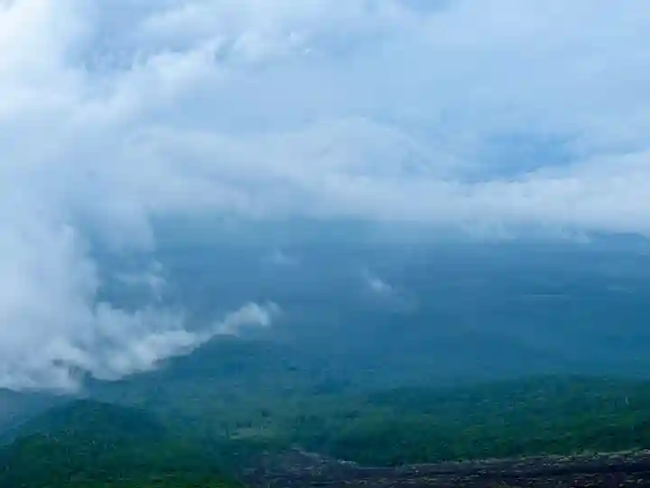 富士山頂上浅間大社奥宮(静岡県)
