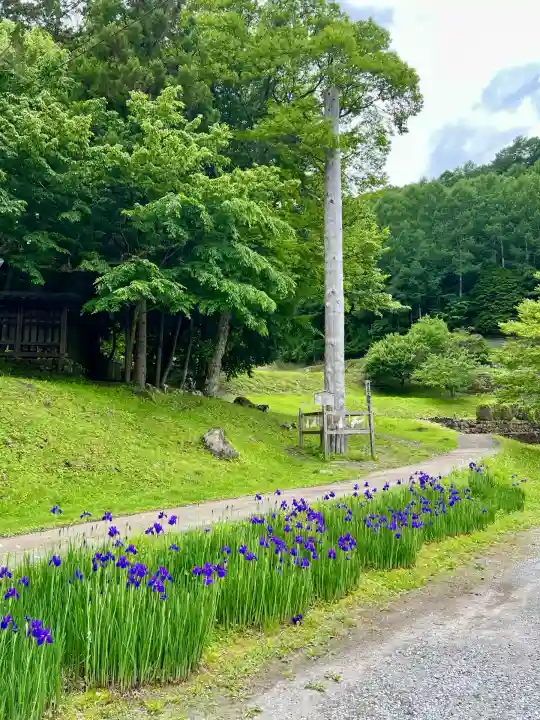 諏訪大社上社前宮(長野県)