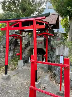 子之神社の{uncategorized: "未分類", other: "その他", undefined: "問題あり", building: "その他建物", grave: "お墓", sacred_gate: "鳥居", guardian: "狛犬", statue: "像", buddha: "仏像", history: "歴史", nature: "自然", garden: "庭園", animal: "動物", pagoda: "塔", temizu: "手水舎", mountain_gate: "山門・神門", sanctuary: "本殿・本堂", subordinate: "末社・摂社", art: "芸術", scenery: "景色", jizo: "地蔵", ema: "絵馬", goshuin: "御朱印", omikuji: "おみくじ", items: "授与品その他", amulet: "お守り", goshuincho: "御朱印帳", eats: "食事", festival: "お祭り", votive_dance: "神楽", shichigosan: "七五三参", wedding: "結婚式", experience: "体験その他", initially: "初詣", around: "周辺", anti_infection: "感染症対策"}